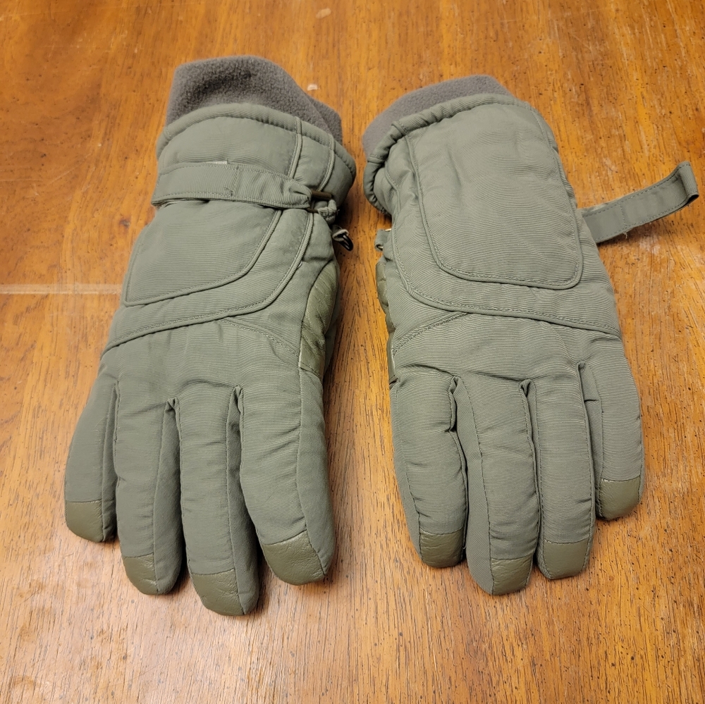 Mil-Tech Winter Gloves- Size Medium - image 1